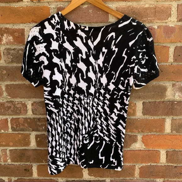 Nygard Black & White lightweight sweater - short sleeve - size M - Picture 2 of 8